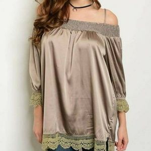 Off Shoulder blouse